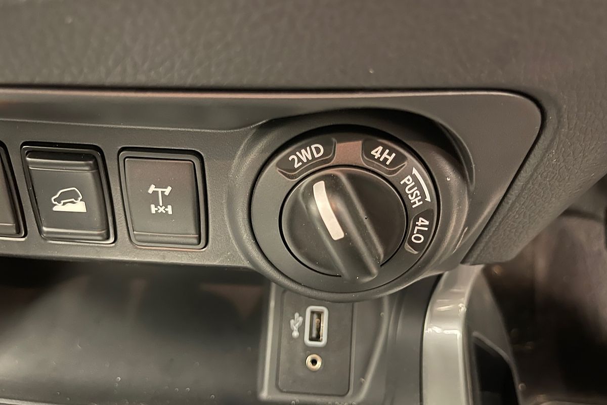 2023 Nissan Navara ST D23 4X4