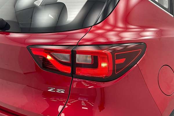 2020 MG ZS Essence AZS1