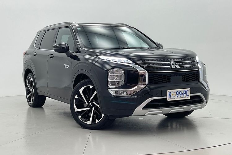 2022 Mitsubishi Outlander PHEV Exceed Tourer ZM