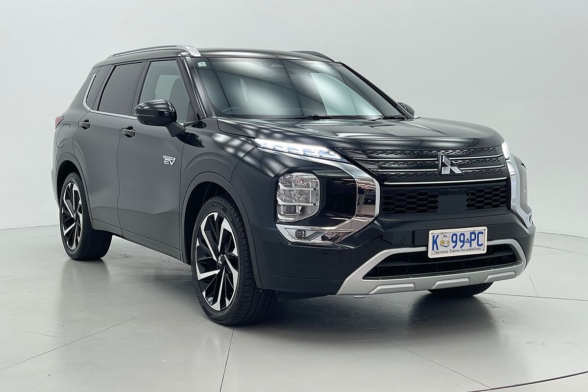 2022 Mitsubishi Outlander PHEV Exceed Tourer ZM