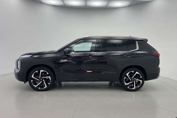 2022 Mitsubishi Outlander PHEV Exceed Tourer ZM