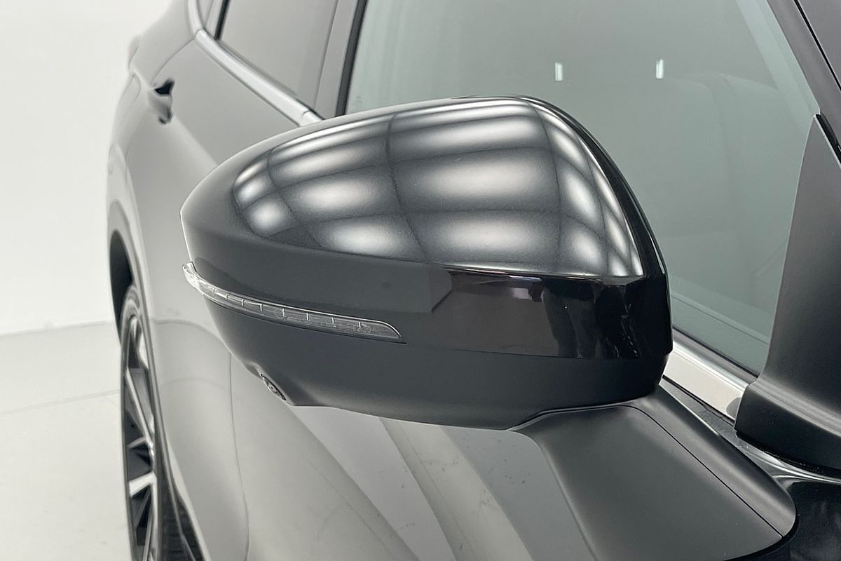 2022 Mitsubishi Outlander PHEV Exceed Tourer ZM
