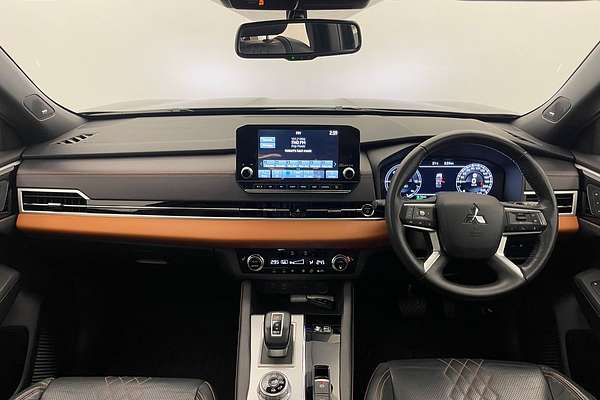 2022 Mitsubishi Outlander PHEV Exceed Tourer ZM