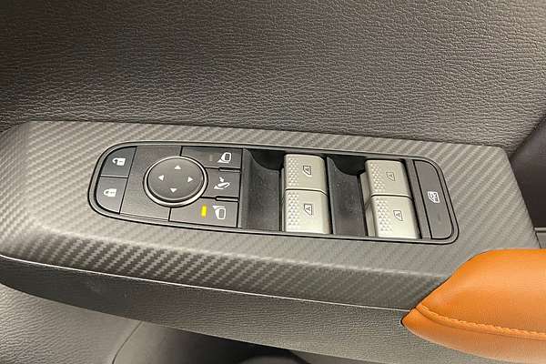 2022 Mitsubishi Outlander PHEV Exceed Tourer ZM