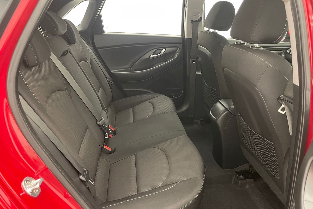 2018 HYUNDAI i30 SR PREMIUM 7 SP AUTO DUAL CLUTCH 4D HATCHBACK T4 