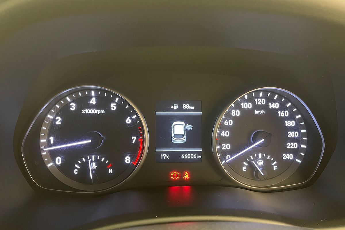 2018 HYUNDAI i30 SR PREMIUM 7 SP AUTO DUAL CLUTCH 4D HATCHBACK T4 