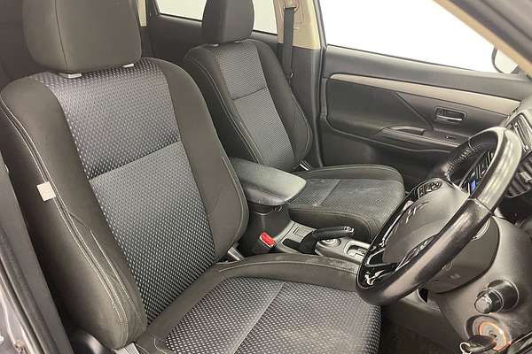 2015 Mitsubishi Outlander LS ZK