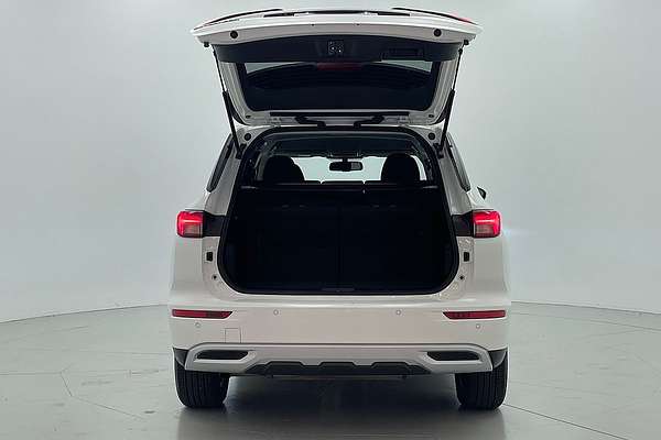 2024 Mitsubishi Outlander LS ZM