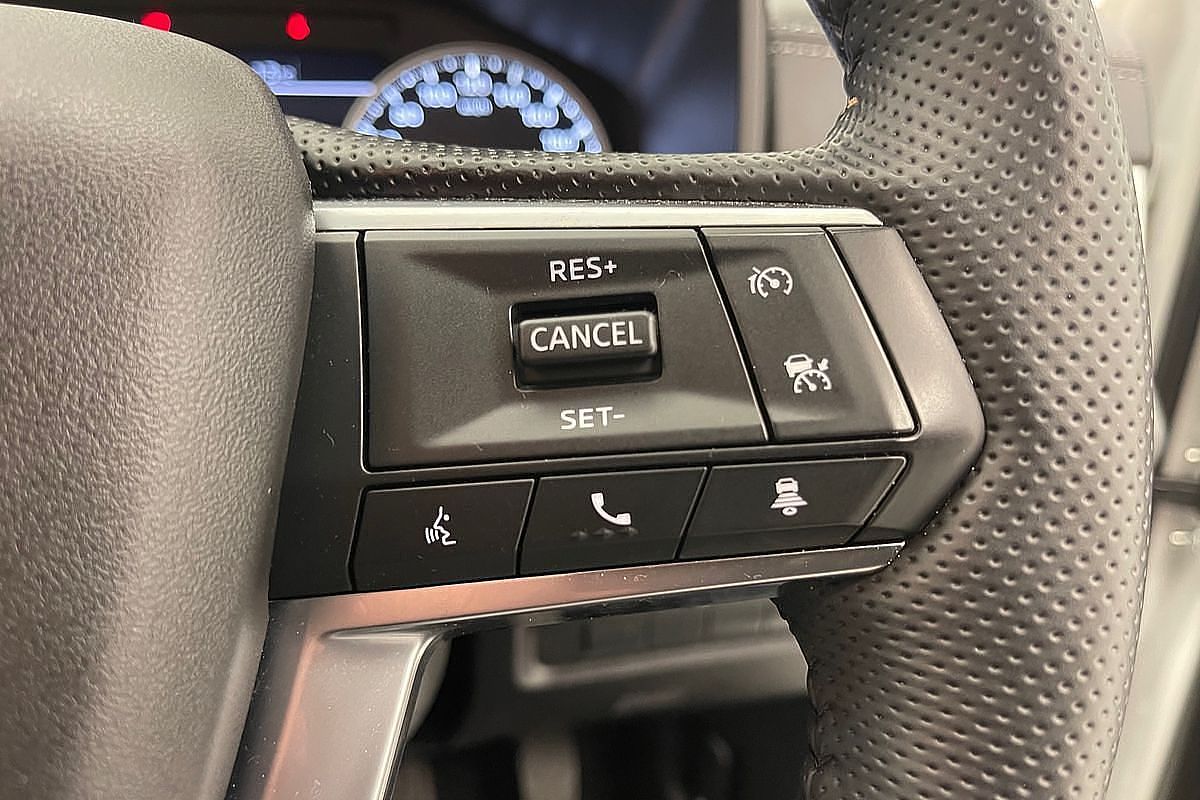 2024 Mitsubishi Outlander LS ZM