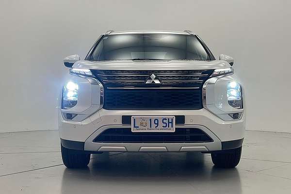 2024 Mitsubishi Outlander LS ZM