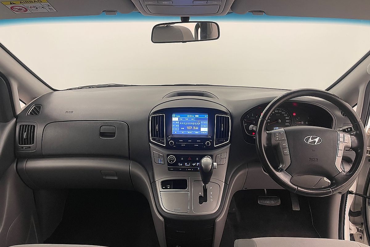 2017 Hyundai iMax TQ3-W Series II