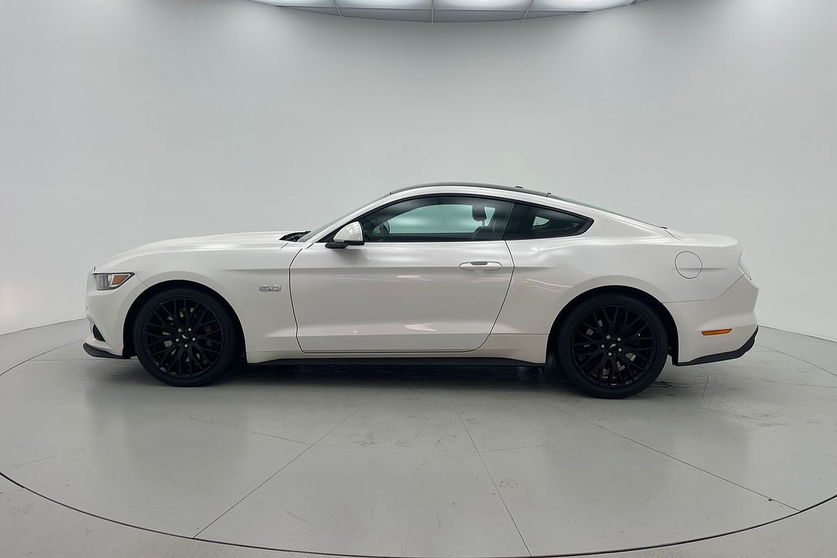 Ford MUSTANG 2017 2DR FASTB GT NON SVP 5.0L 4V 6SPD AUT (SFMX9A1)