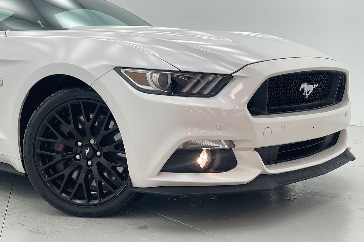 Ford MUSTANG 2017 2DR FASTB GT NON SVP 5.0L 4V 6SPD AUT (SFMX9A1)