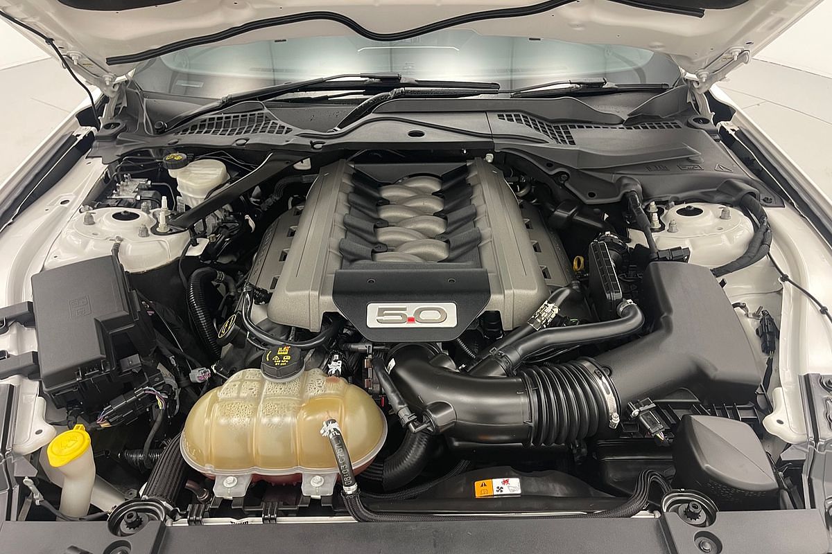 Ford MUSTANG 2017 2DR FASTB GT NON SVP 5.0L 4V 6SPD AUT (SFMX9A1)