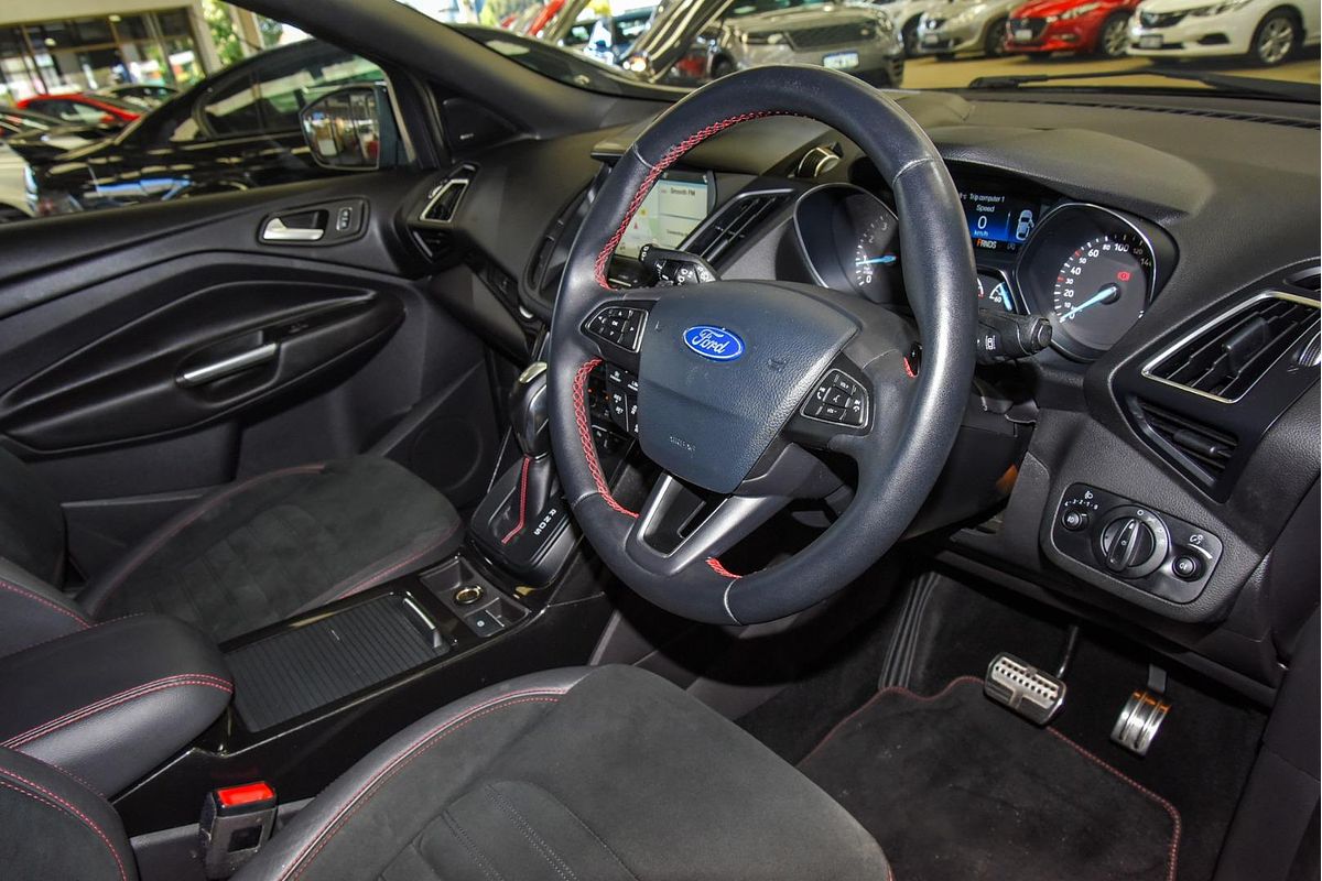 2018 Ford Escape ST-Line ZG