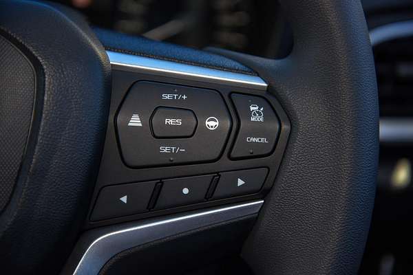 2025 Isuzu MU-X LS-M