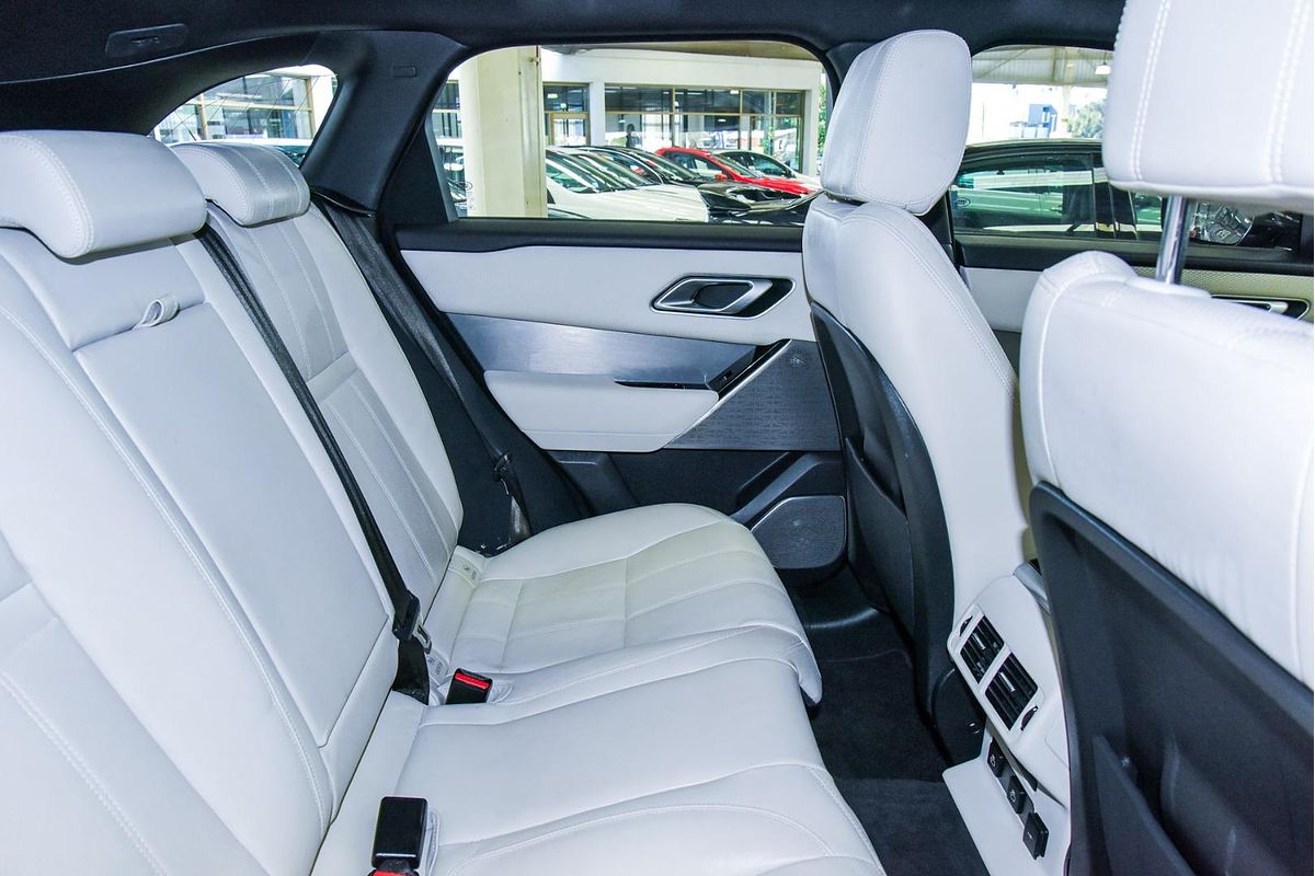 2022 Land Rover Range Rover Velar P250 R-Dynamic SE L560