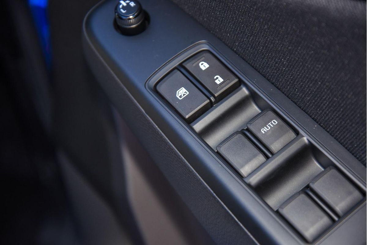 2025 Isuzu MU-X LS-M