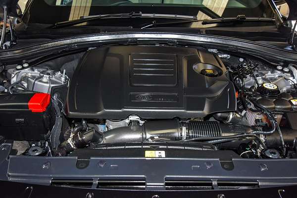 2022 Land Rover Range Rover Velar P250 R-Dynamic SE L560
