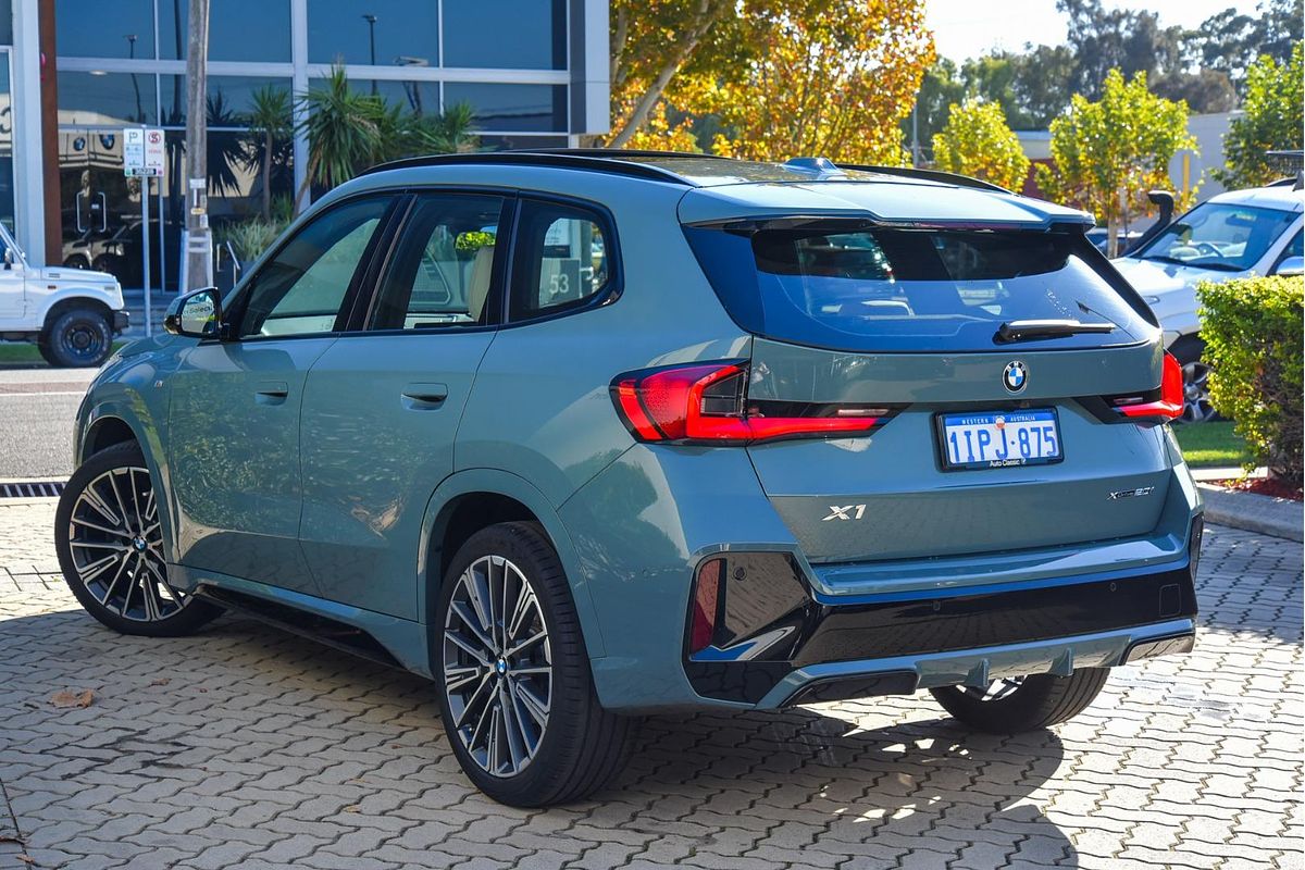 2023 BMW X1 xDrive20i U11