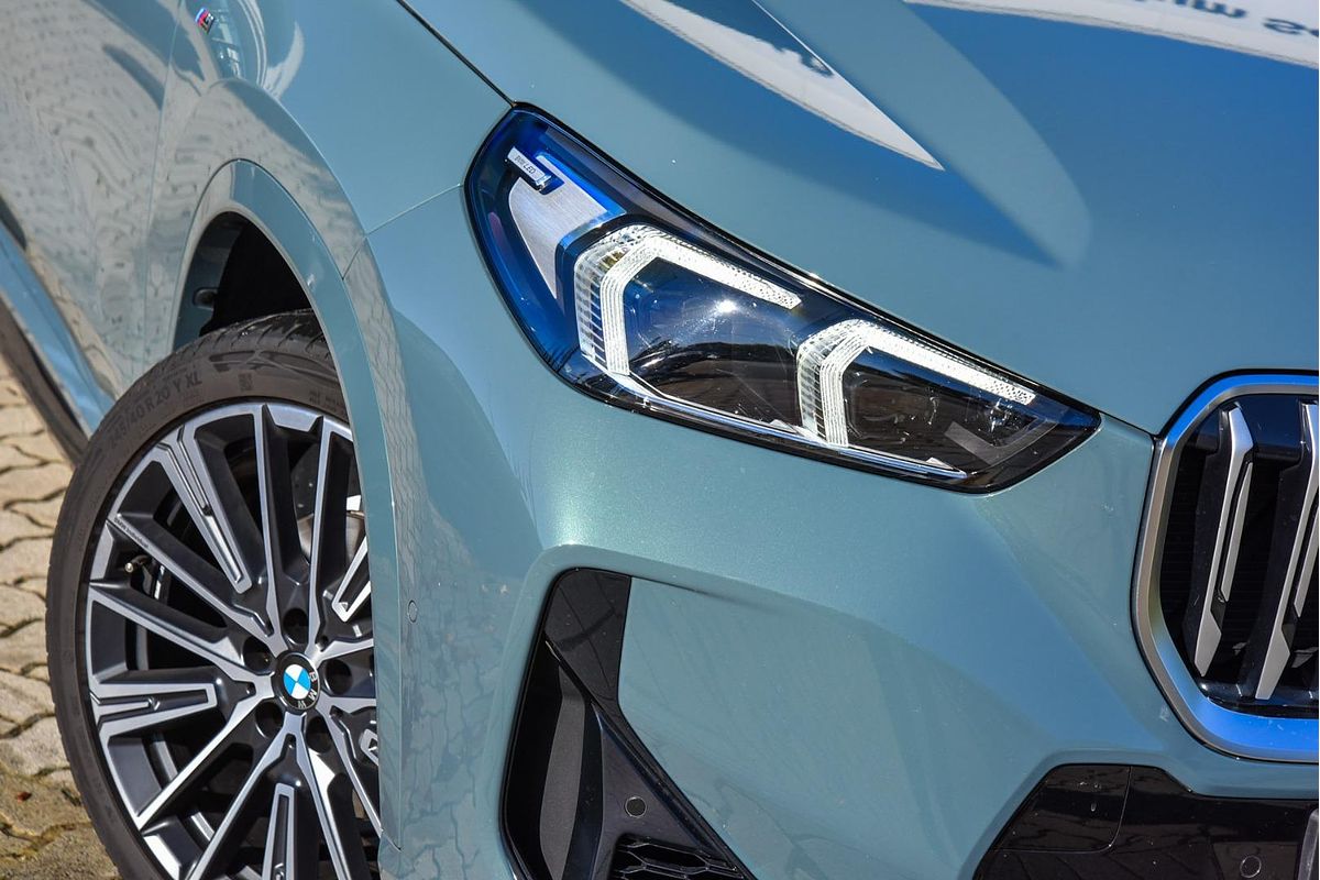 2023 BMW X1 xDrive20i U11
