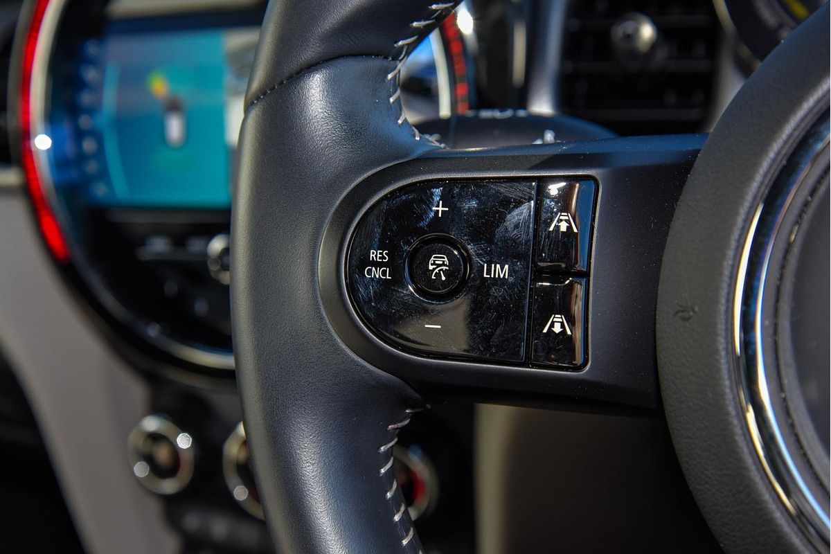 2021 MINI Hatch Cooper SE Classic F56 LCI-2