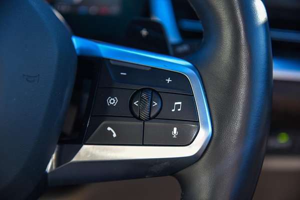 2023 BMW X1 xDrive20i U11