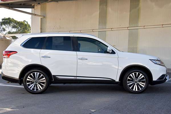 2020 Mitsubishi Outlander Exceed ZL