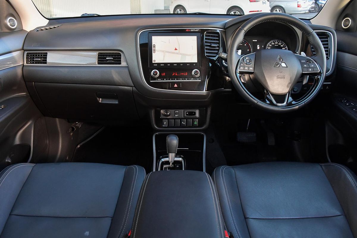 2020 Mitsubishi Outlander Exceed ZL