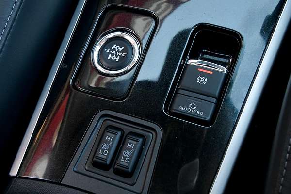 2020 Mitsubishi Outlander Exceed ZL