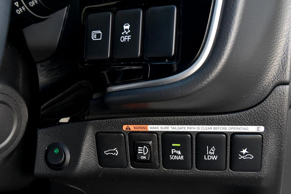 2020 Mitsubishi Outlander Exceed ZL