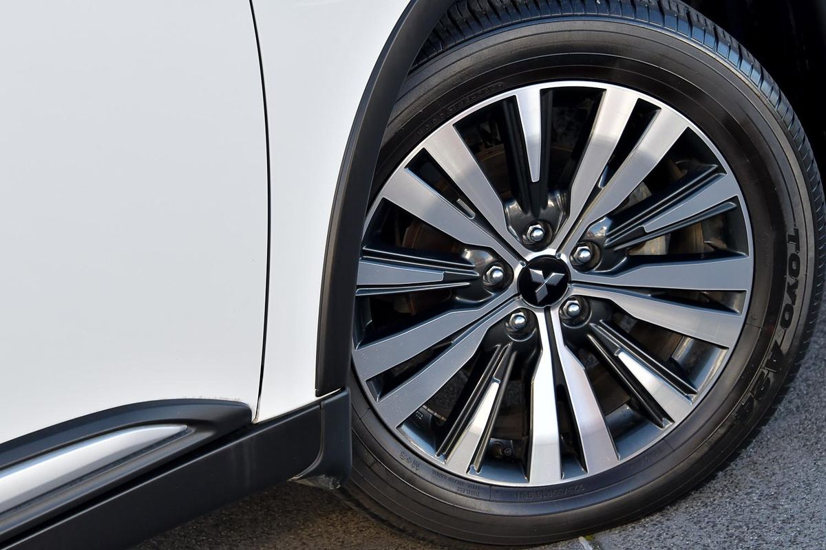 2020 Mitsubishi Outlander Exceed ZL