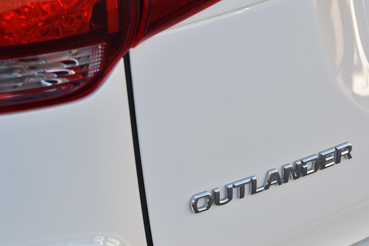 2020 Mitsubishi Outlander Exceed ZL