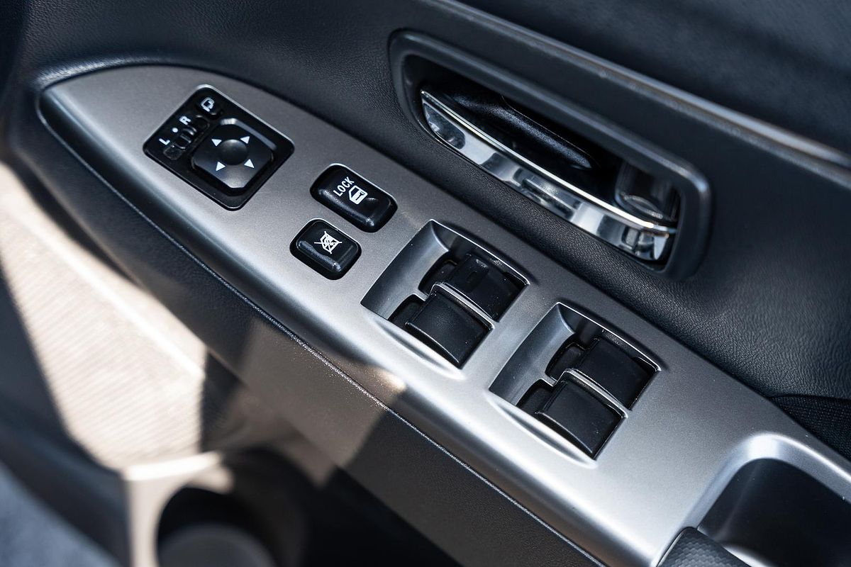 2024 Mitsubishi ASX LS XD