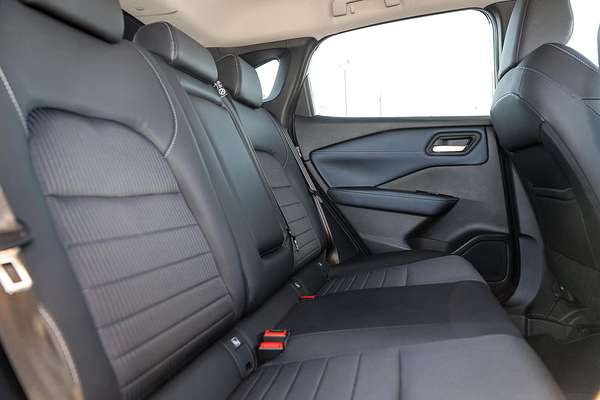 2023 Nissan QASHQAI ST-L J12