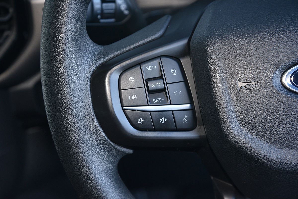 2022 Ford Everest Ambiente 2.0L