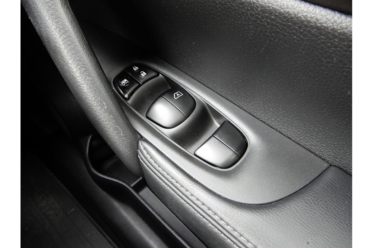 2014 Nissan X-TRAIL ST-L T32