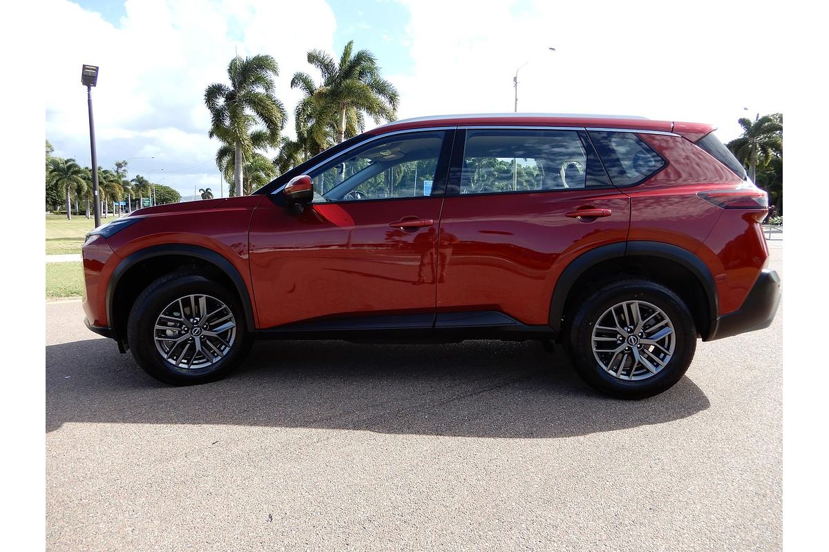 2024 Nissan X-TRAIL ST T33