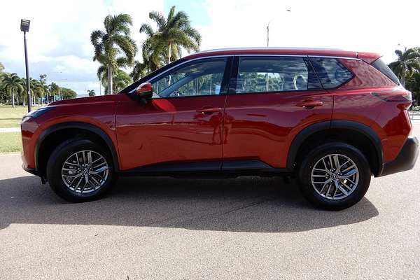 2024 Nissan X-TRAIL ST T33