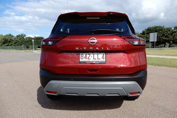 2024 Nissan X-TRAIL ST T33