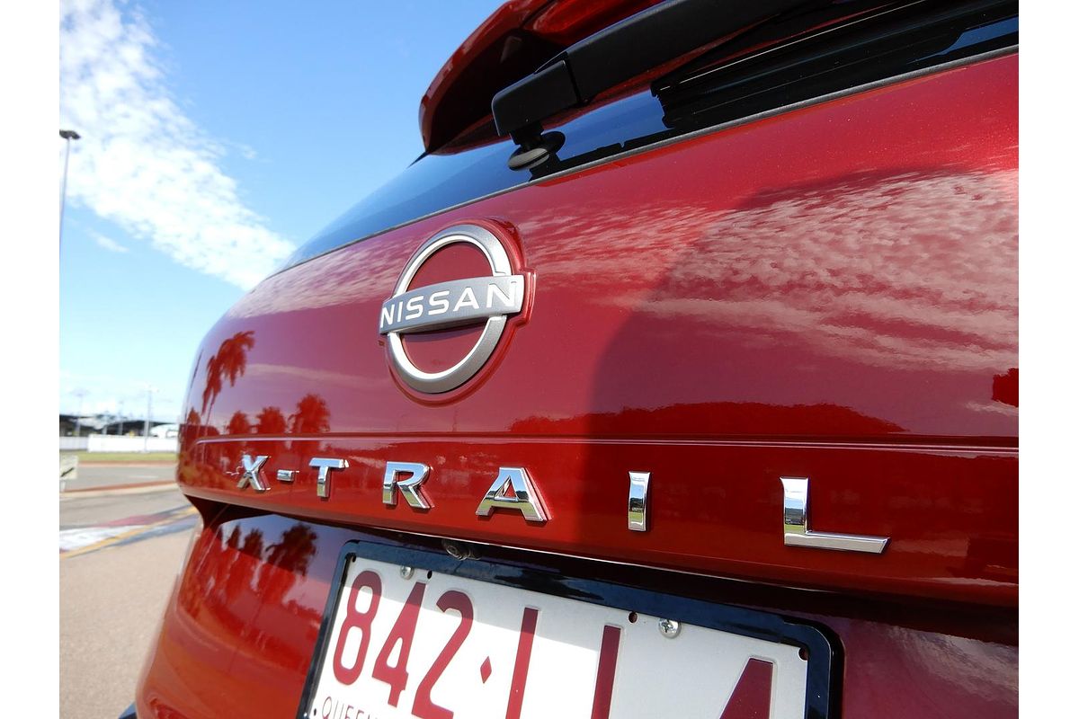 2024 Nissan X-TRAIL ST T33