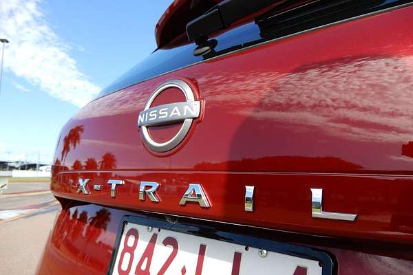 2024 Nissan X-TRAIL ST T33