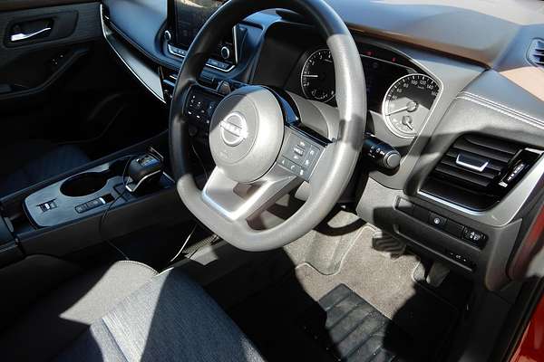 2024 Nissan X-TRAIL ST T33