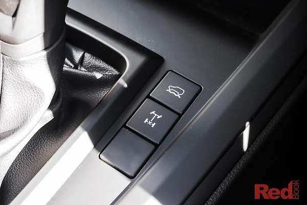 2025 Isuzu D-MAX SX 4X4