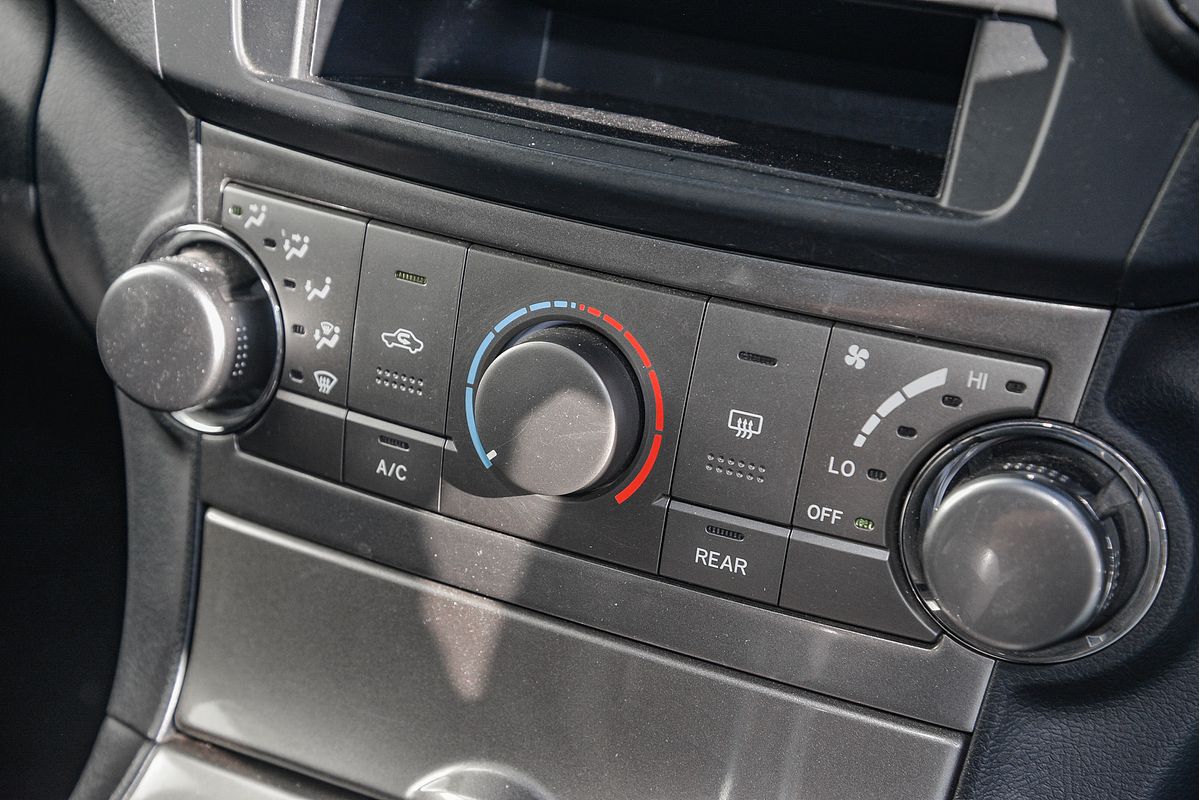2012 Toyota Kluger Altitude GSU45R