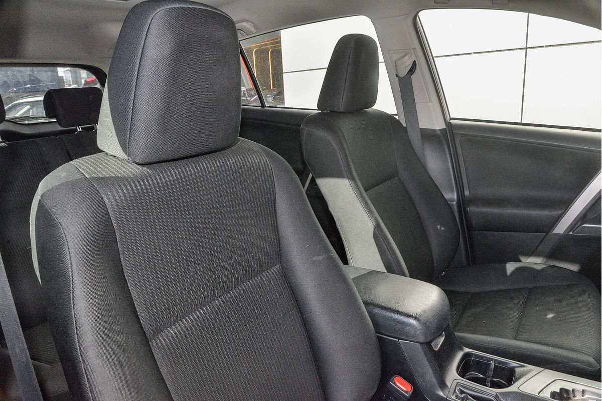 2018 Toyota RAV4 GX ZSA42R