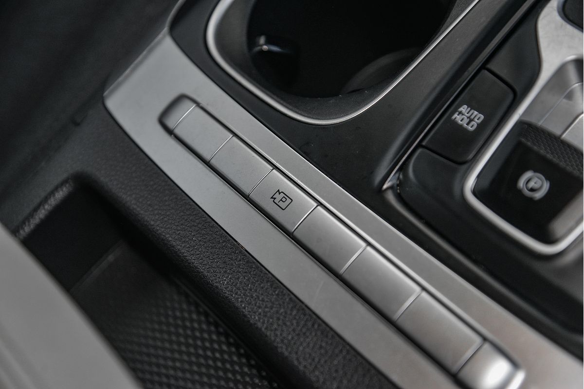 2022 Kia Carnival S KA4