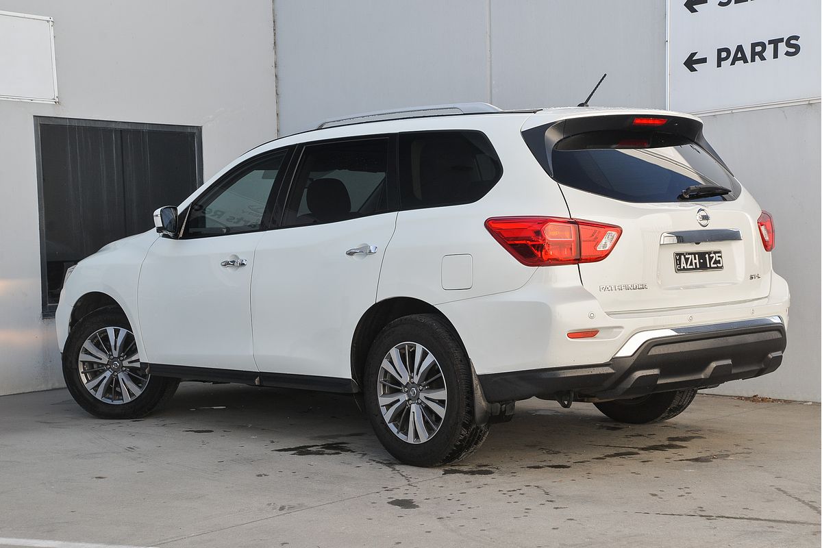 2018 Nissan Pathfinder ST-L R52 Series II