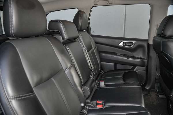 2018 Nissan Pathfinder ST-L R52 Series II