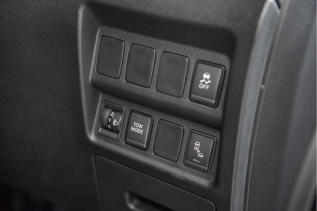 2018 Nissan Pathfinder ST-L R52 Series II